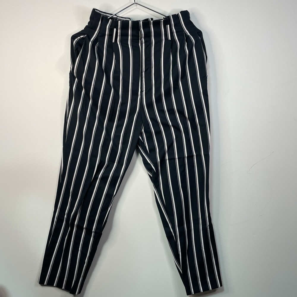 H&M women’s white black striped high waisted pants size 6